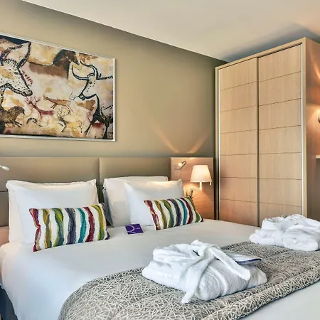 Mercure Centre Historique Hotel 4*