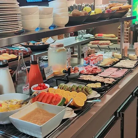 Mercure Centre Historique Hotel 4*