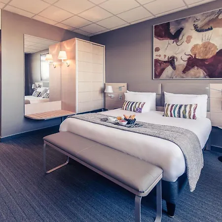 Отель Mercure Centre Historique
