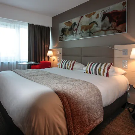 Mercure Centre Historique Отель Периго