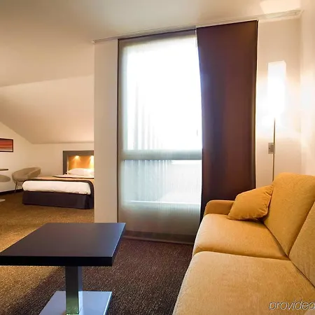 Mercure Centre Historique Отель