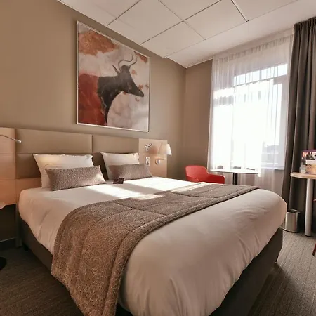 Mercure Centre Historique Отель Периго