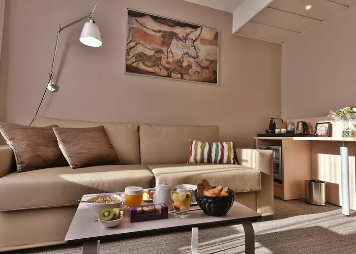 Mercure Centre Historique Otel 4*